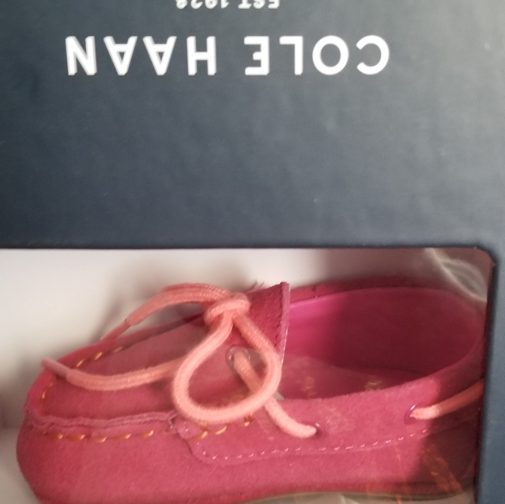 Cole Haan baby girls shoe new in box size 7